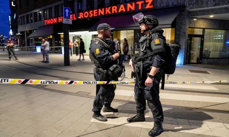 police-secure-the-area-after-a-shooting-in-oslo-afp-1656137515-5248